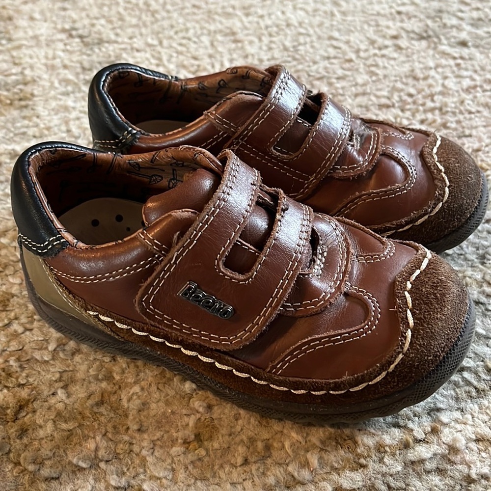 Beeko Kids Shoes